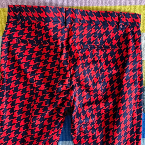 GAP Slim Cropped Stretch Trouser in Red/Navy Houndstooth Pattern • Size 6 - Picture 3 of 7